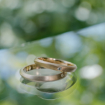オーダーメイドマリッジリング　屋久島の緑バック　ゴールド、ダイヤモンド　屋久島でつくる結婚指輪