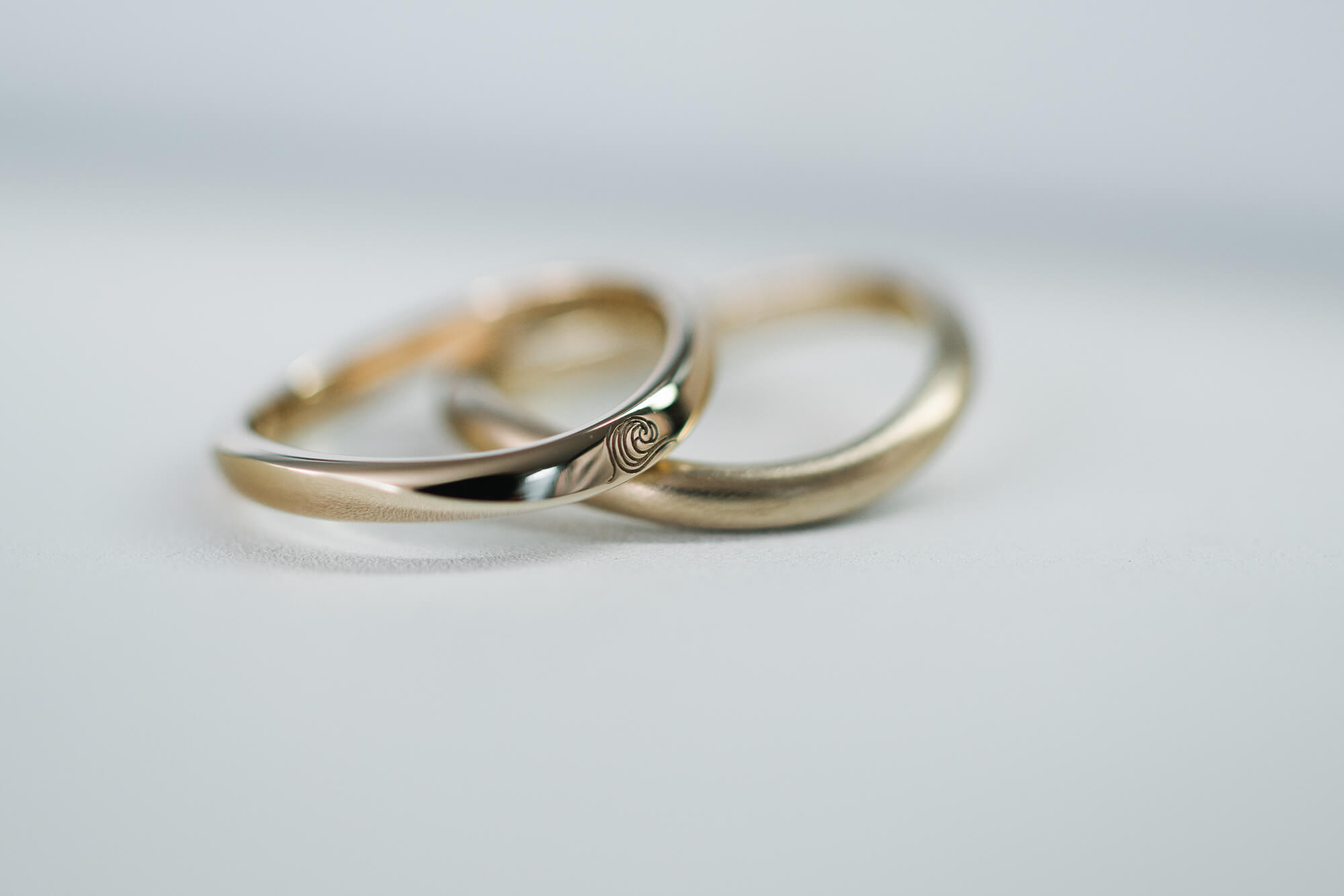 2.3mm wave ring in 18k champagne gold #屋久島でつくる結婚指輪