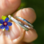 オーダーメイドマリッジリング　屋久島の緑バック　屋久島春の花　プラチナ、シルバー　屋久島で作る結婚指輪
