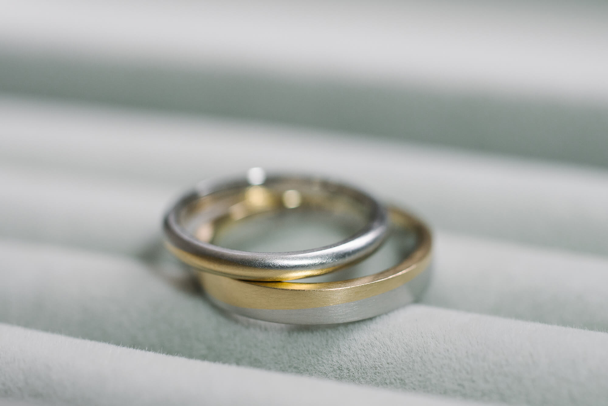 水平線の指輪 #yellowgold #platinum #屋久島でつくる結婚指輪