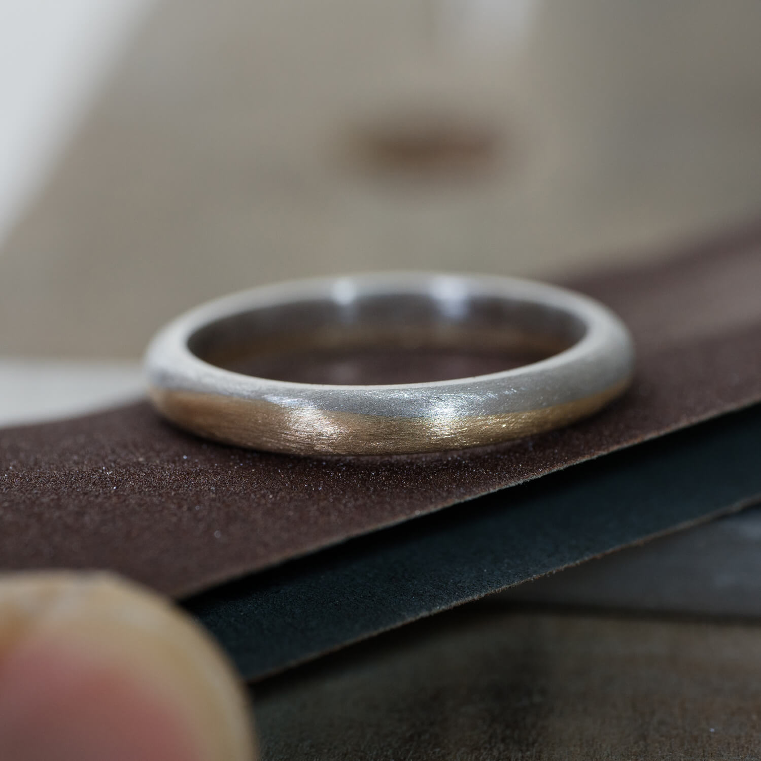 オーダーメイドマリッジリングの制作風景　ジュエリーのアトリエ　ゴールド、プラチナ　屋久島でつくる結婚指輪
