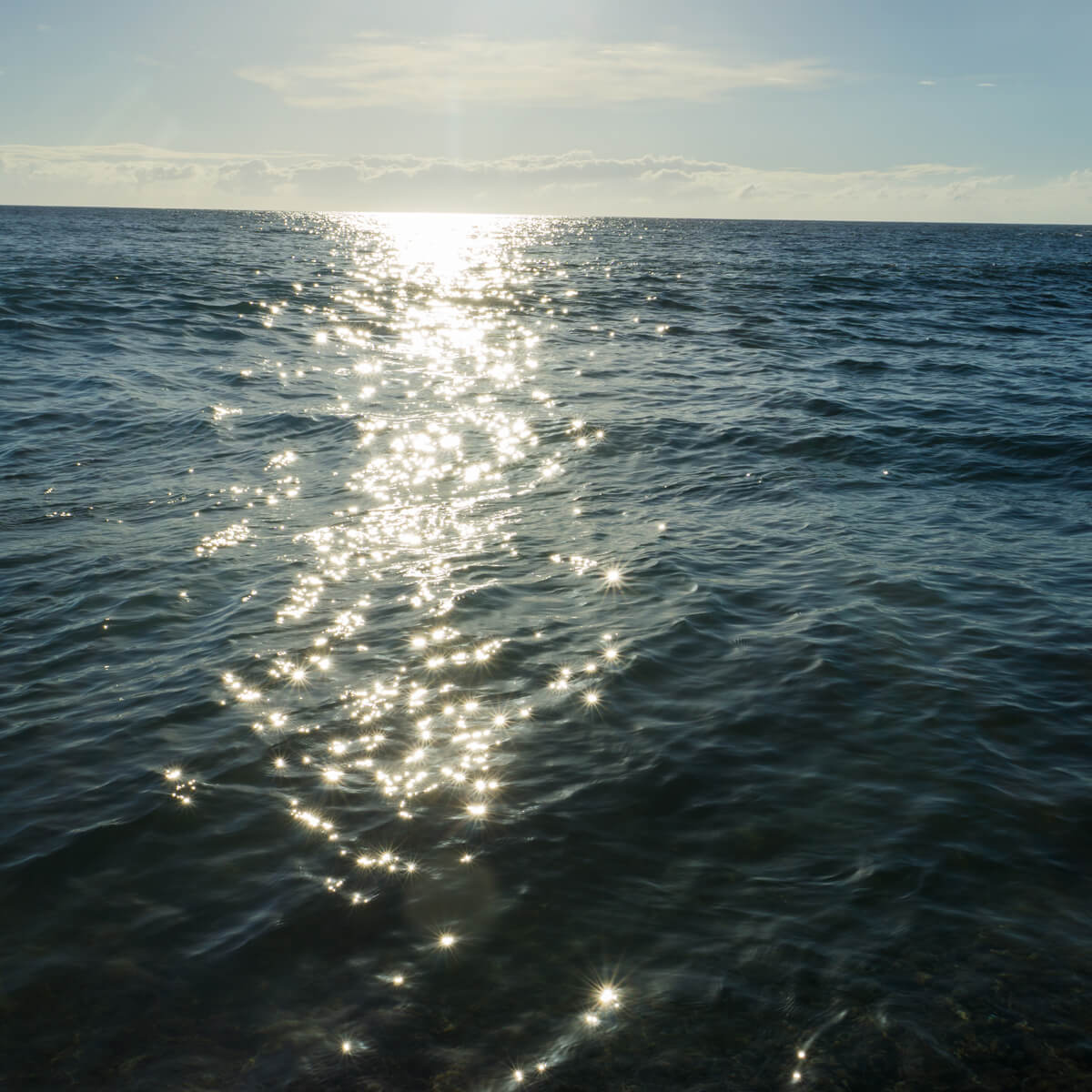 屋久島の海、海面のキラキラ　ぼんやり　屋久島海とジュエリー　オーダーメイドマリッジリングのインスピレーション