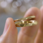 オーダーメイドマリッジリング　ジュエリーのアトリエに指輪　ゴールド　屋久島で作る結婚指輪
