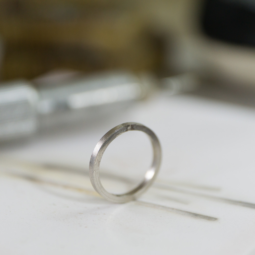 オーダーメイドマリッジリングの制作風景　ジュエリーのアトリエ　プラチナ　屋久島で作る結婚指輪