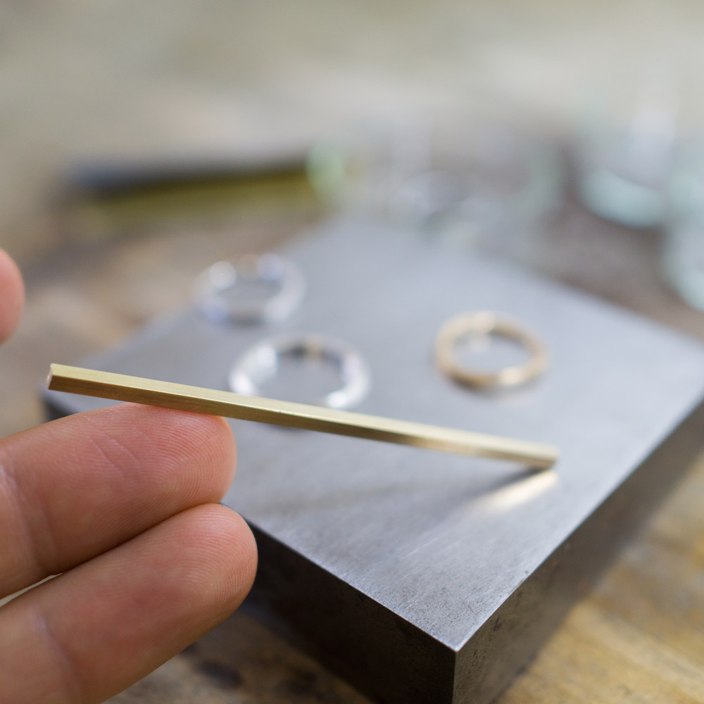 オーダーメイドマリッジリングの素材　ジュエリーのアトリエ　　ゴールド　屋久島で作る結婚指輪