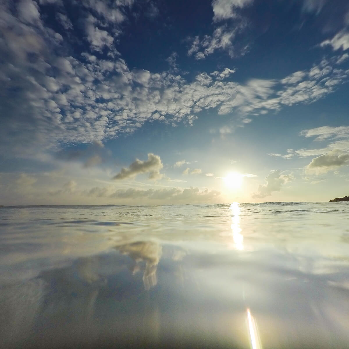 屋久島の海、空　夕暮れ時　屋久島海とジュエリー　オーダーメイドマリッジリングのインスピレーション